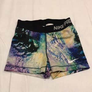 Nike pro women shorts